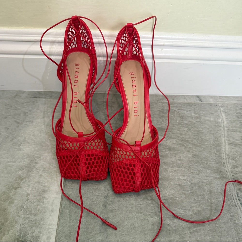 Gianni Bini Red Mesh Heels